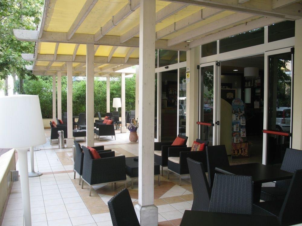Hotel Orly 切塞纳蒂科 外观 照片