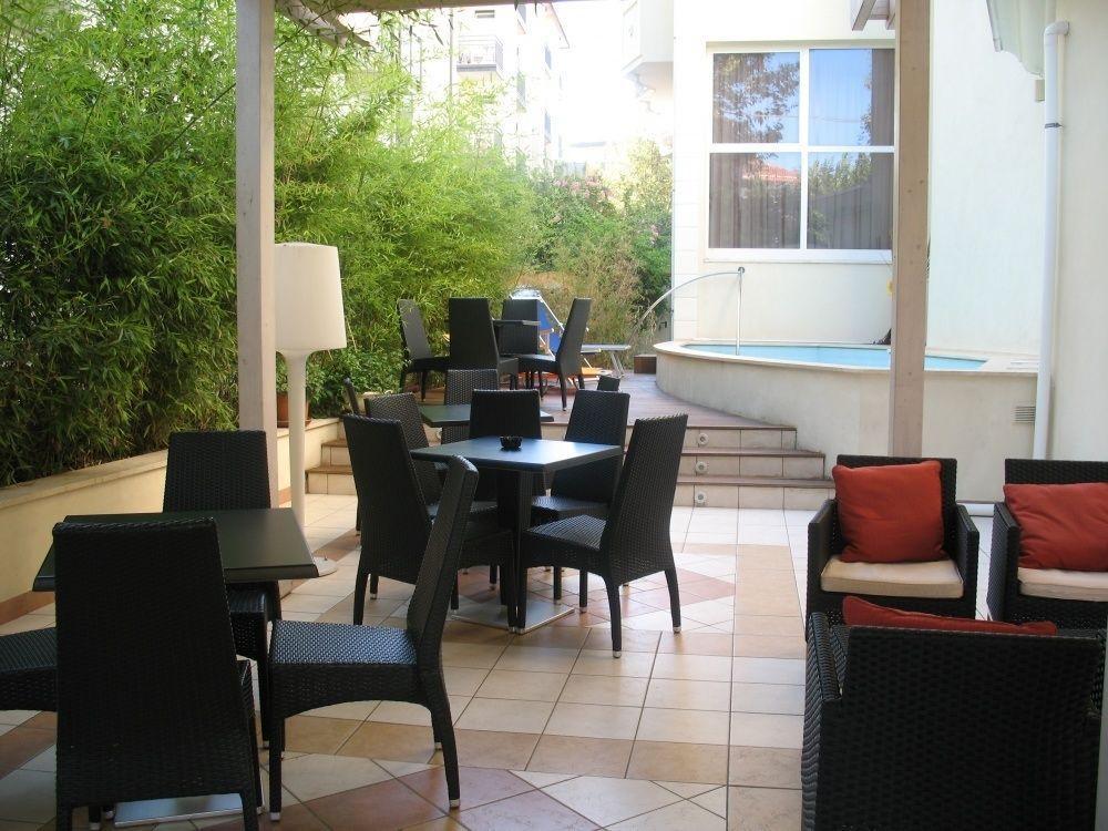 Hotel Orly 切塞纳蒂科 外观 照片