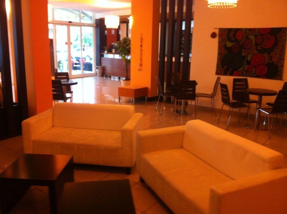 Hotel Orly 切塞纳蒂科 外观 照片