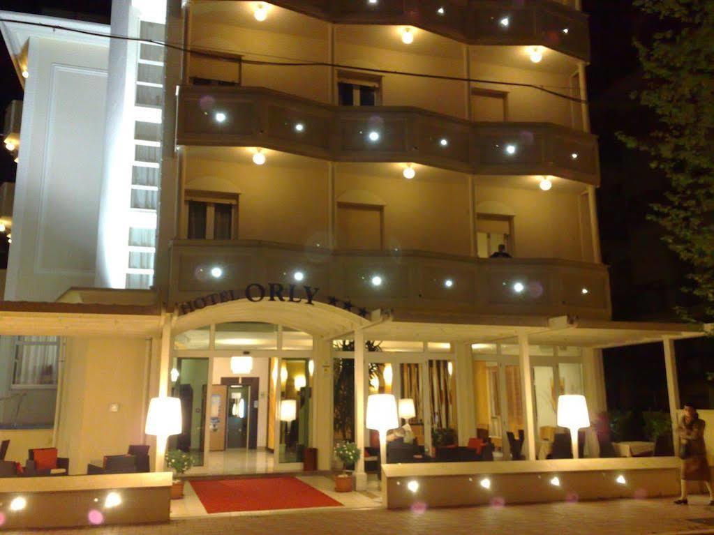Hotel Orly 切塞纳蒂科 外观 照片